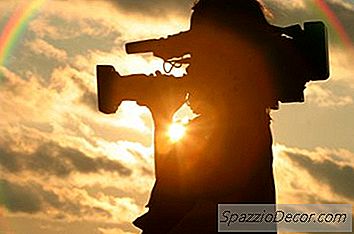 Responsabilités De Carrière D'Un Analyste Des Médias