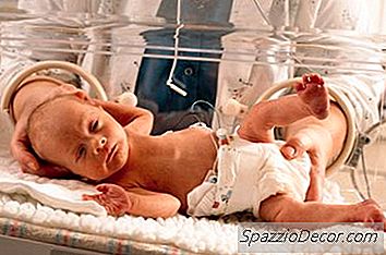 Certificações E Licenças Para Se Tornar Um Neonatologista