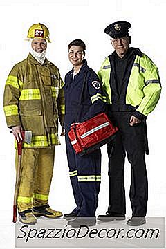 Cna Vs. Emt