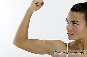 A Diferença Entre Os Braços Tonalizados E Musculares