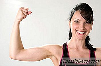 Exemplos De Exercícios Simples De Tonificação De Braços Com Bandas