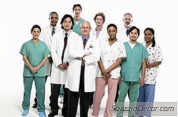 Bagaimana Seorang Rn Menjadi Seorang Dokter?