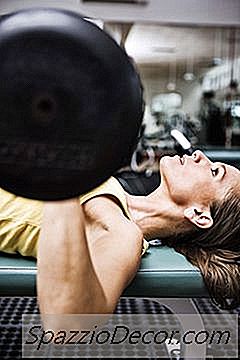 Wie Viel Protein Sollte Ein Weiblicher Bodybuilder Zu Sich Nehmen?