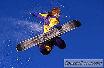 Ako Opraviť Spodnú Časť Snowboardu