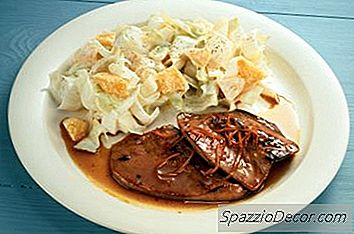 เนื้อตับมีคุณค่าทางโภชนาการมากกว่าตับหมูหรือไม่?