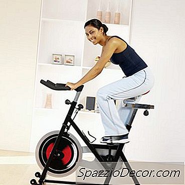 Vježbač Pedala Vs. Nepomični Bicikl