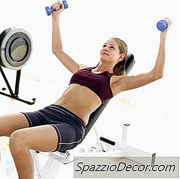Cara Yang Tepat Untuk Melakukan Incline Dumbbell Flyes
