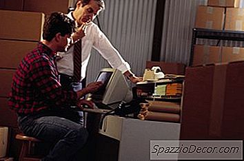 Replenishment Associate Job Description