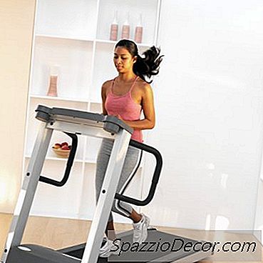 Treadmill Ασκήσεις Για Ένα Επίπεδο Στομάχι
