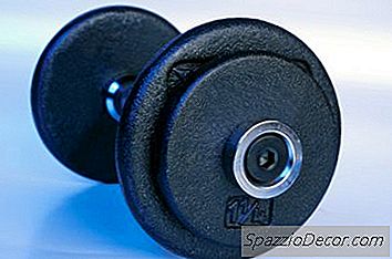 Какви Са Ползите От Упражненията За Люлеене С Дъмбели?