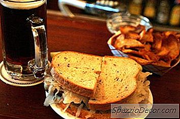 O Que Acontece Em Um Sanduíche Reuben?