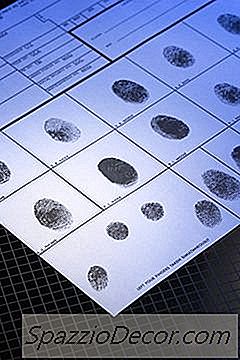 法医学犯罪学者とは何ですか？