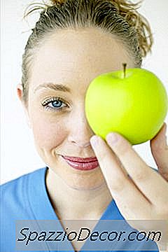 Quais Vitaminas Uma Mulher Precisa Aos 32 Anos?