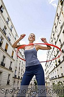 Treino De Bambolê Com Duração Mínima De 10