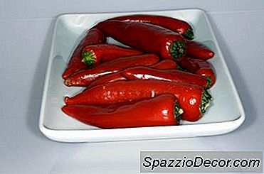 Adicionando Pimenta Caiena À Comida
