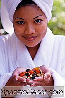 Apakah Potongan Buah Kering & Kacang Sehat?