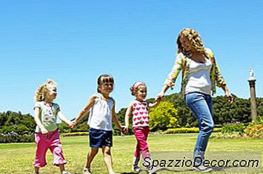 Baby Sitter Job Description