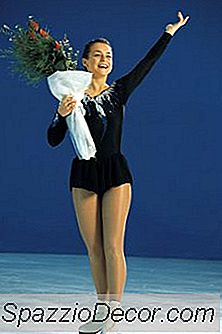 Mouvements De Base Sur Le Patinage Sur Glace