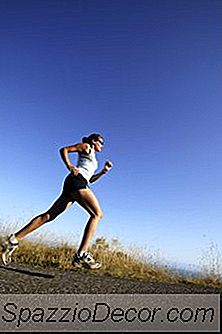 Entraînement Du Ventre, Des Fesses Et Des Cuisses