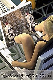 A Melhor Máquina De Exercícios Para Construir Coxas E Panturrilhas