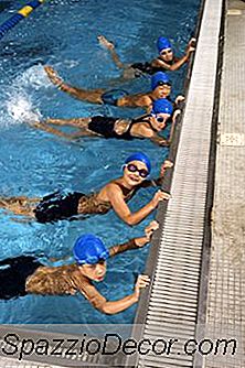 Latihan Terbaik Untuk Otot Lelah Di Kolam Renang