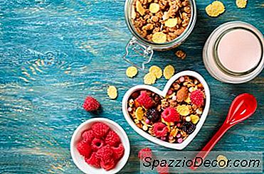 Cibo Per La Colazione Per Rianimare Il Metabolismo