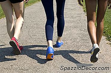 टखने के भार के साथ बछड़ा स्नायु व्यायाम