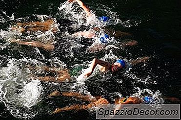 Crossover Kick Swimming Technique