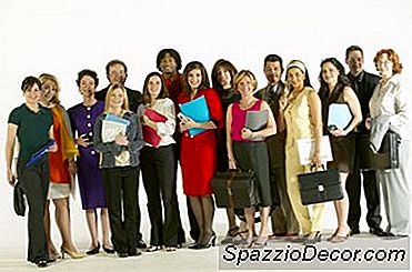 Gerações Diferentes Que Interagem No Local De Trabalho