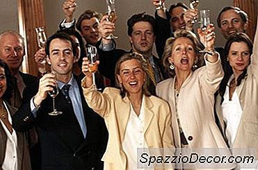 Celebrar As Conquistas No Local De Trabalho Promove O Sucesso Futuro?