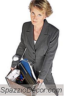 Có Giải Thể Một Vị Trí Dẫn Đến Mất Việc?