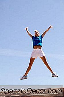 घर पर वापस फैट टोन करने के लिए आसान व्यायाम