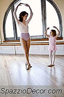 Exerciții Pentru Întinderea Și Alungirea Coloanei Vertebrale