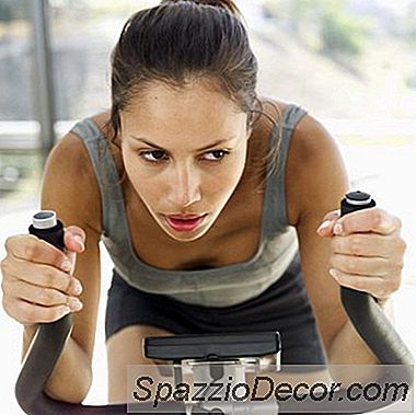 Muscoli Estremamente Doloranti Dopo La Lezione Di Spinning