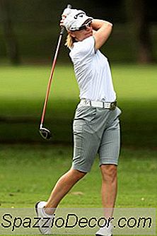 A Posição Da Cabeça Durante Um Balanço De Golfe