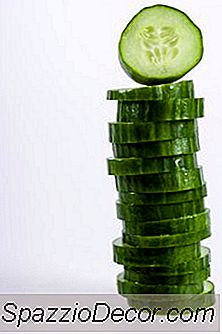 I Benefici Per La Salute Di Mangiare I Cetrioli Pelati