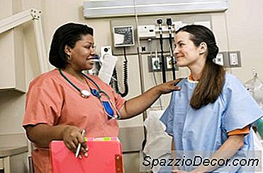 Cat De Mult Castiga Asistentele Medicale Inregistrate?