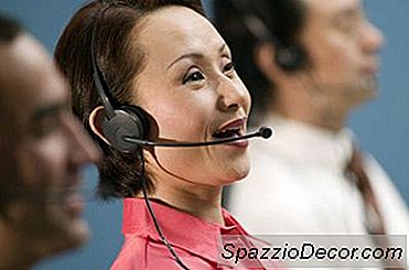 ¿Cuánto Dinero Gana Un Representante De Clientes?