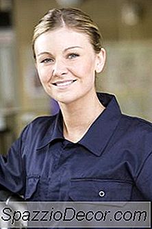 Cómo Convertirse En Un Técnico De Mantenimiento De Aviación