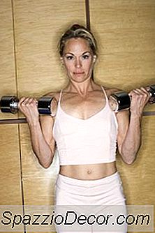 Jak Spočítat Střídavé Bicep Curls