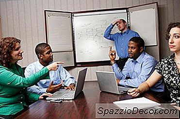 Cara Mengatasi Rasa Takut Dipecat Di Tempat Kerja