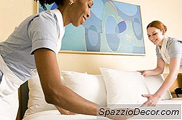 Como Encontrar Um Emprego De Verão Trabalhando Em Um Hotel