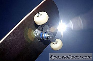 วิธีการเหยียบเบรกบน Longboard