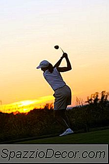 Cum Să Vă Păstrați Înapoi La Ținta Pentru Leagăn De Golf