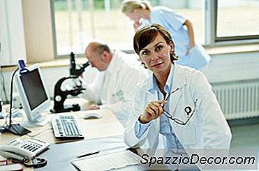Wie Bereite Ich Mich Auf Ein Interview Als Klinischer Wissenschaftlicher Mitarbeiter Vor?