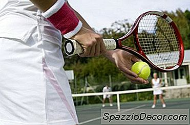 テニスラケットから水疱を防ぐ方法