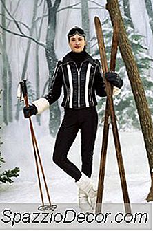 Manden Op Skistokken Vervangen