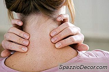 Cara Meregangkan Otot Kepala Untuk Menghilangkan Ketat