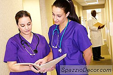 Nurse Assistant Qualifications