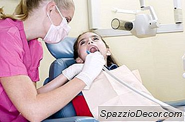 Requisiti Dell'Assistente Ortodontico